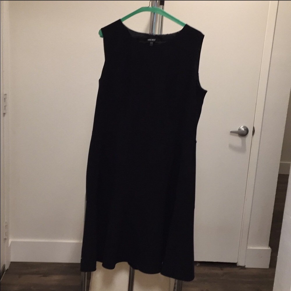 Black sleeveless midi dress